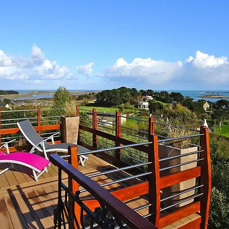 In Dream Location, Pink Granite Coast * Trébeurden